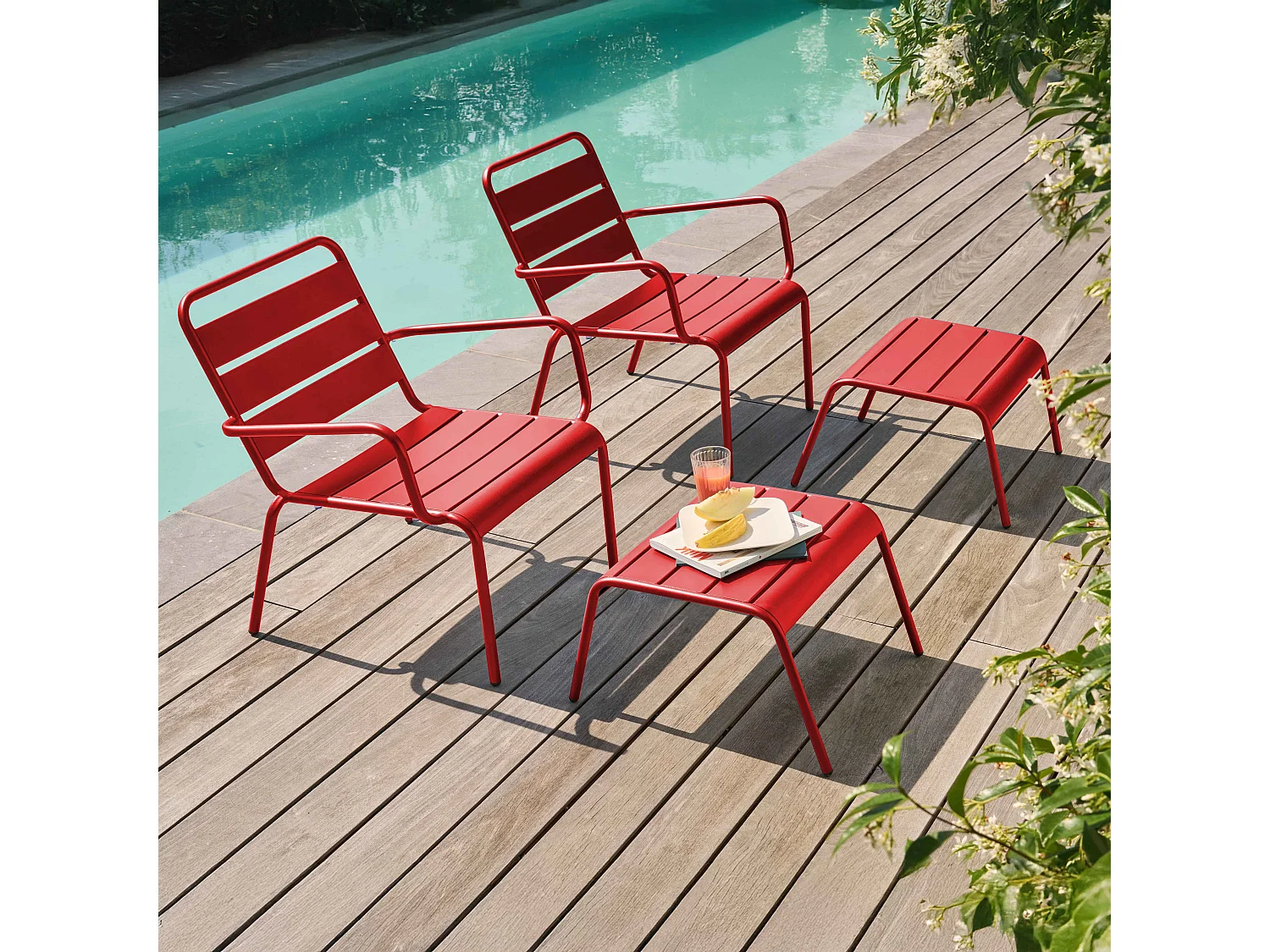 Lot de 2 fauteuils relax avec repose-pieds en métal rouge - Palavas