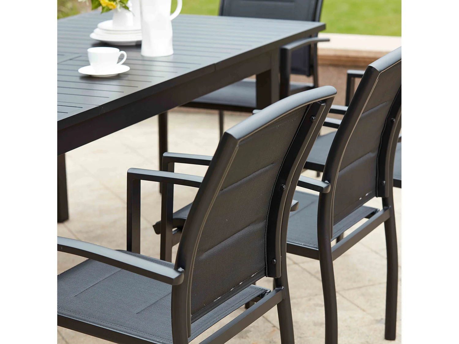 Lot de 2 fauteuils en aluminium noirs