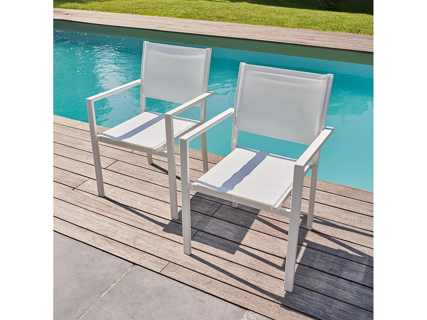 Lot de 2 fauteuils de jardin aluminium et textilène blanc