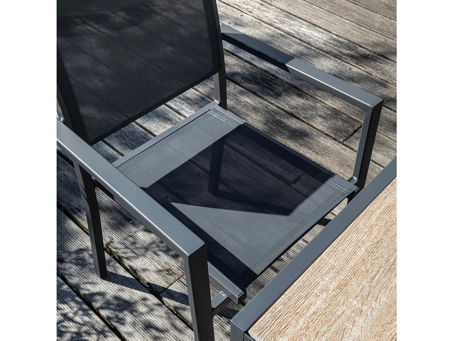 Fauteuil de jardin aluminium et textilène gris