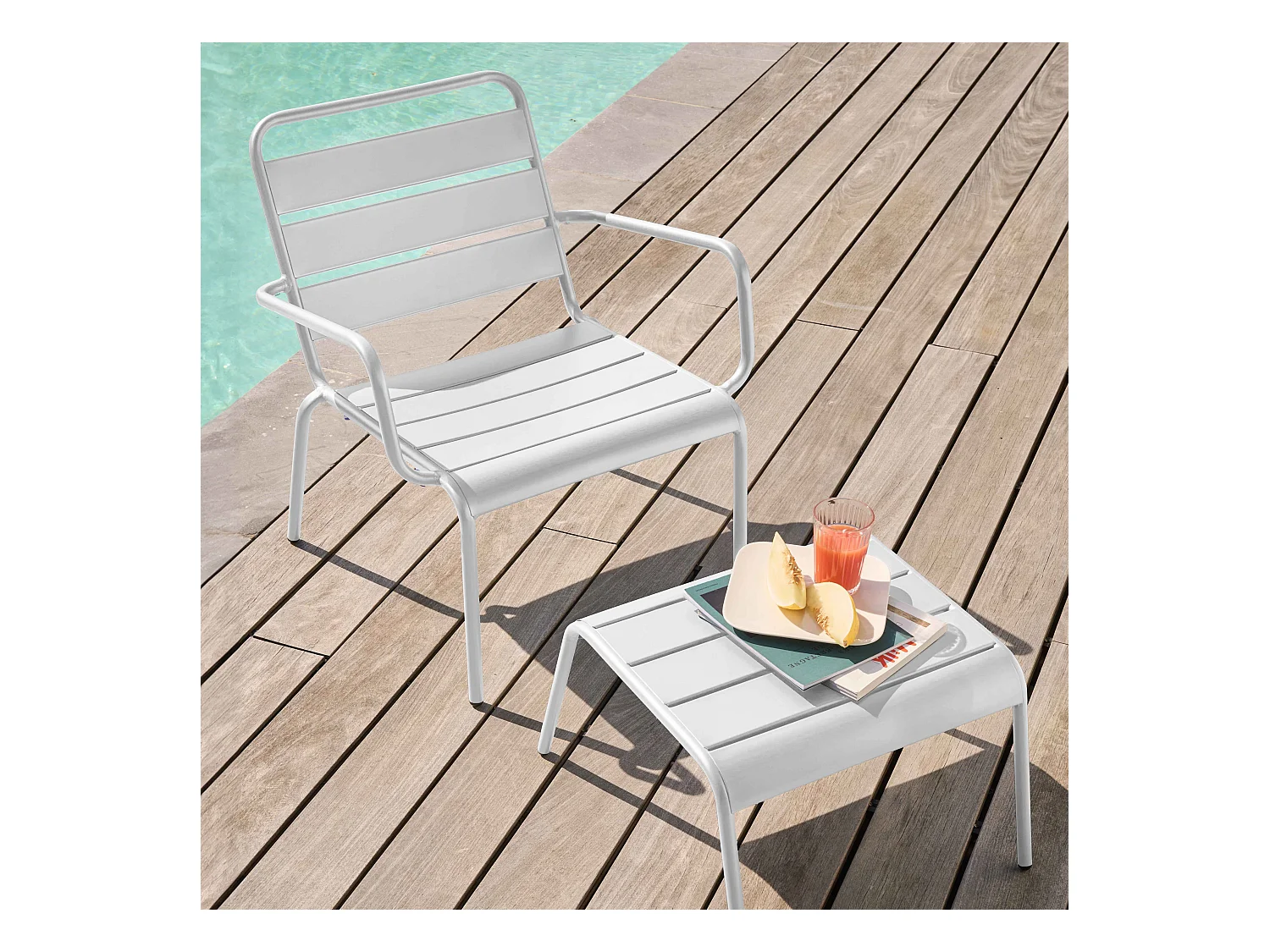 Fauteuil relax et repose pied en métal blanc - Palavas