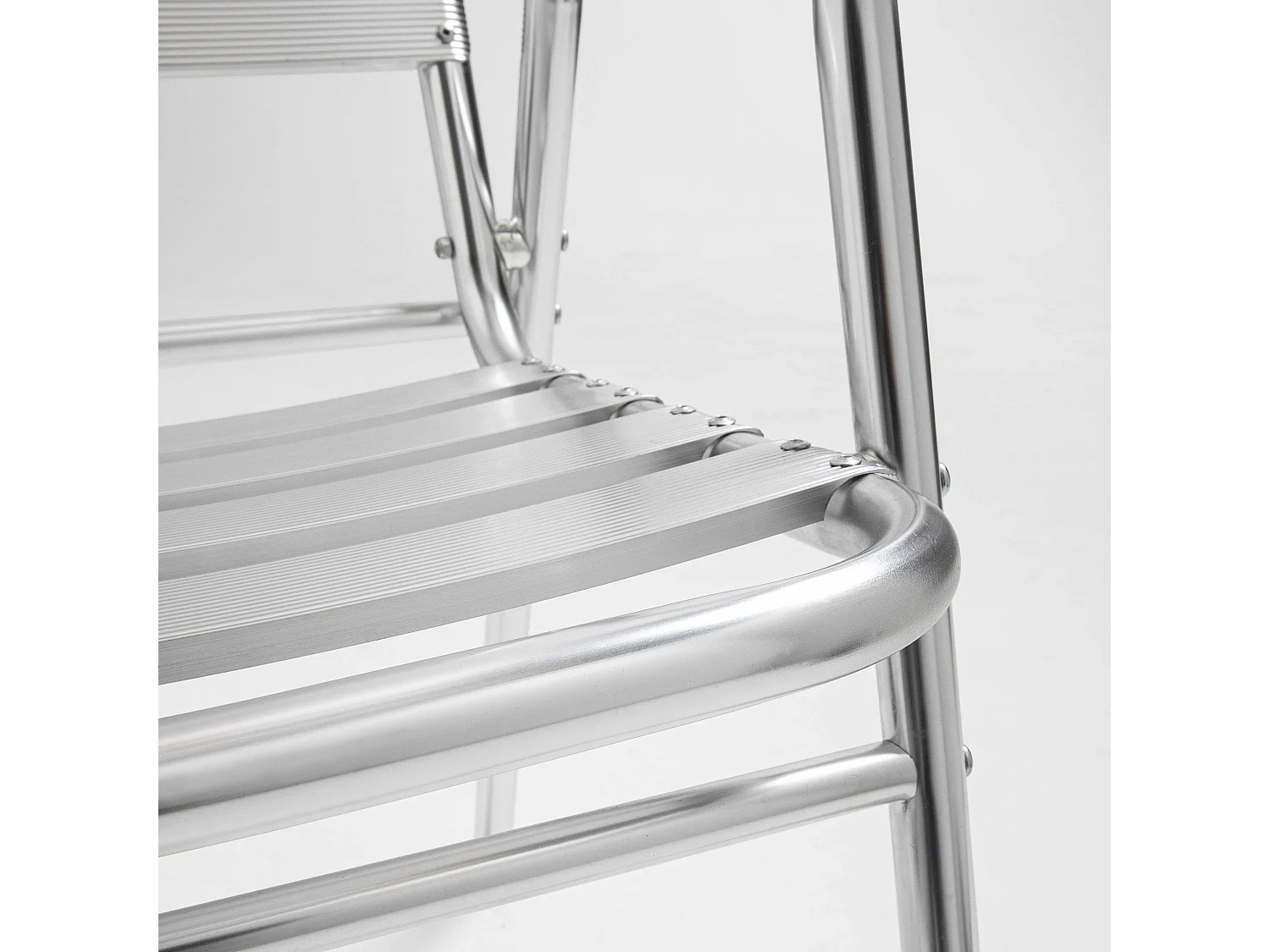 Lot 4 fauteuils de jardin aluminium gris