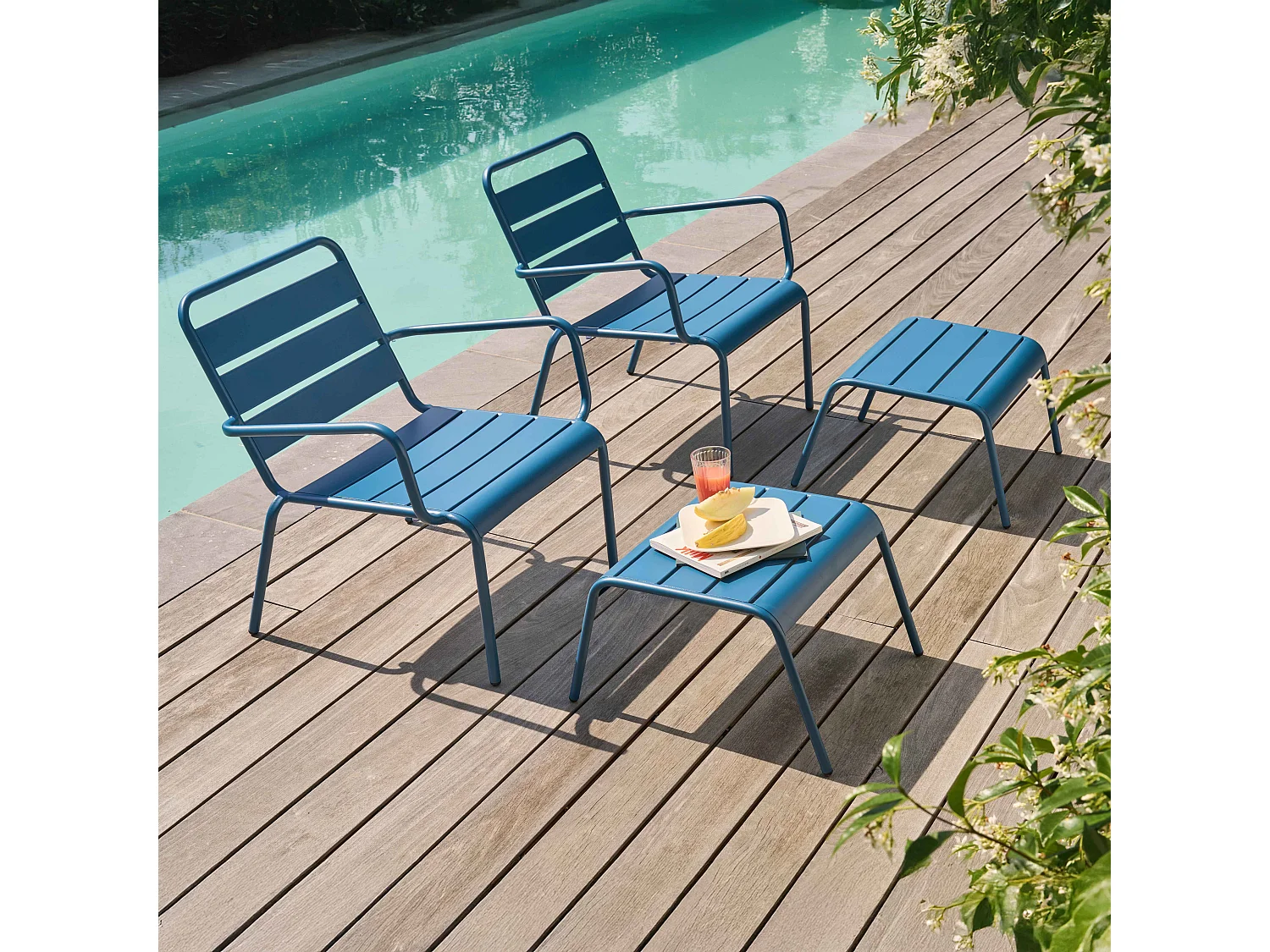 Lot de 2 fauteuils relax avec repose-pieds en métal bleu pacific - Palavas