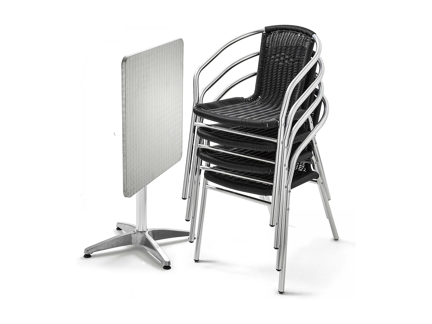 Vierkante tafel van en 4 zwarte stoelen