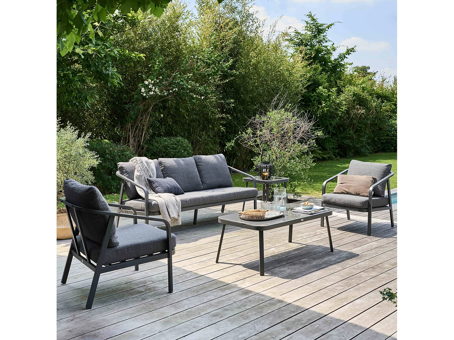 Salon de jardin 5 place en aluminium gris anthracite