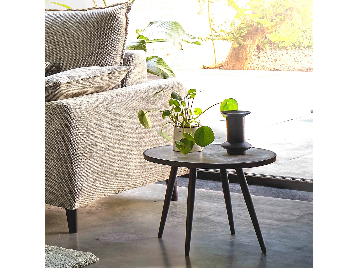 Table basse ronde avec plateau effet béton - Tivoli