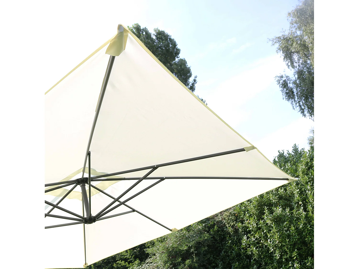 Parasol déporté  3x3m acier écru - Genova