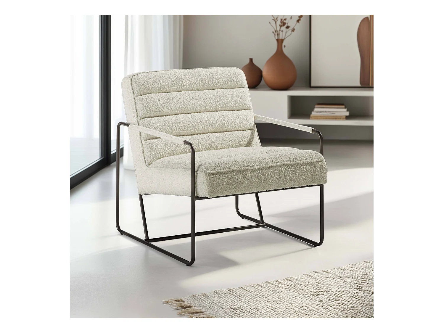Fauteuil en tissu bouclette ivoire