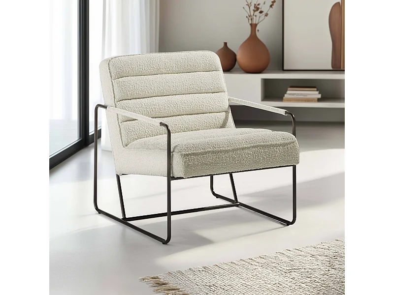 Fauteuil en tissu bouclette ivoire