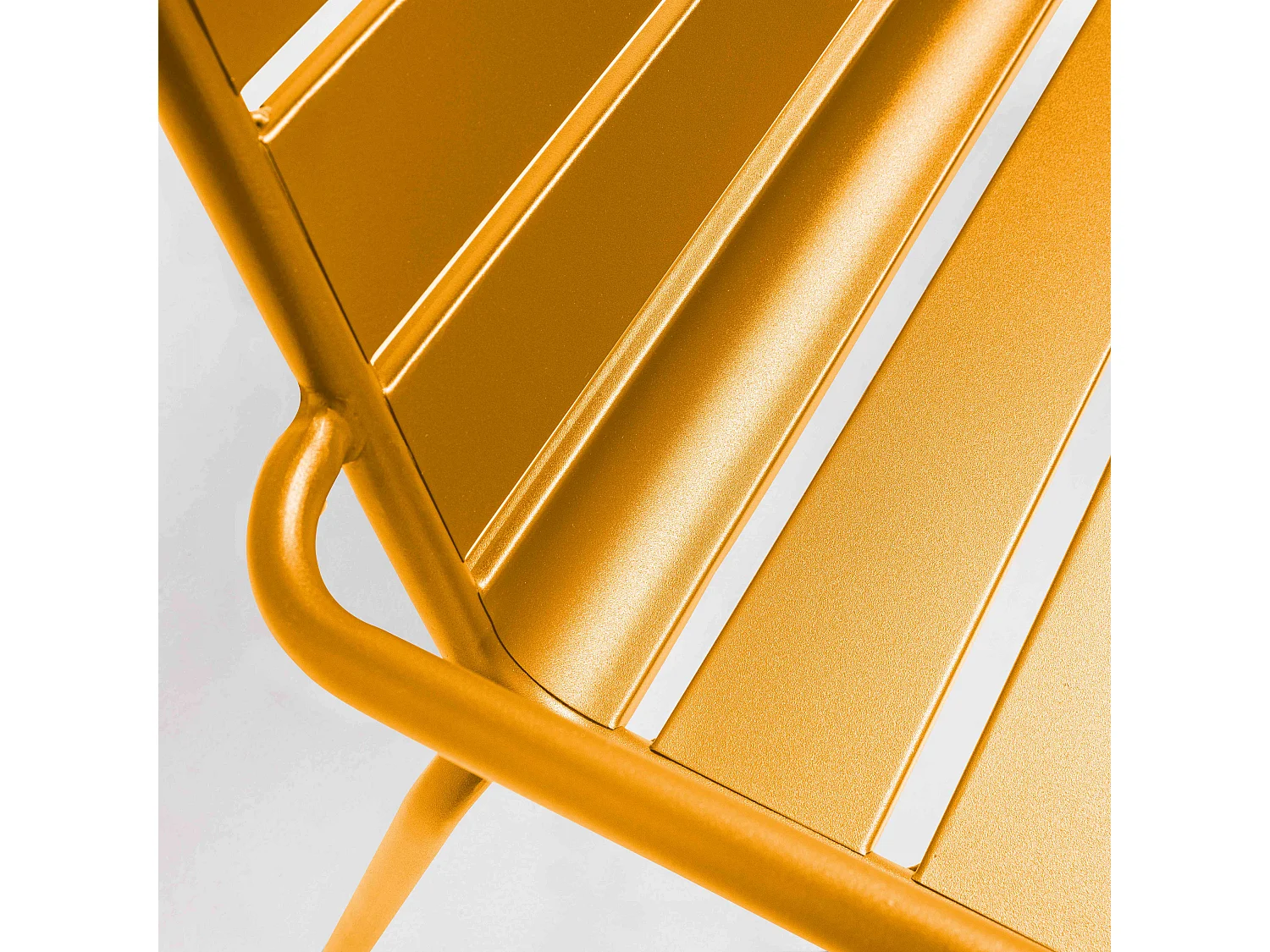 Banc de jardin en métal jaune - Palavas