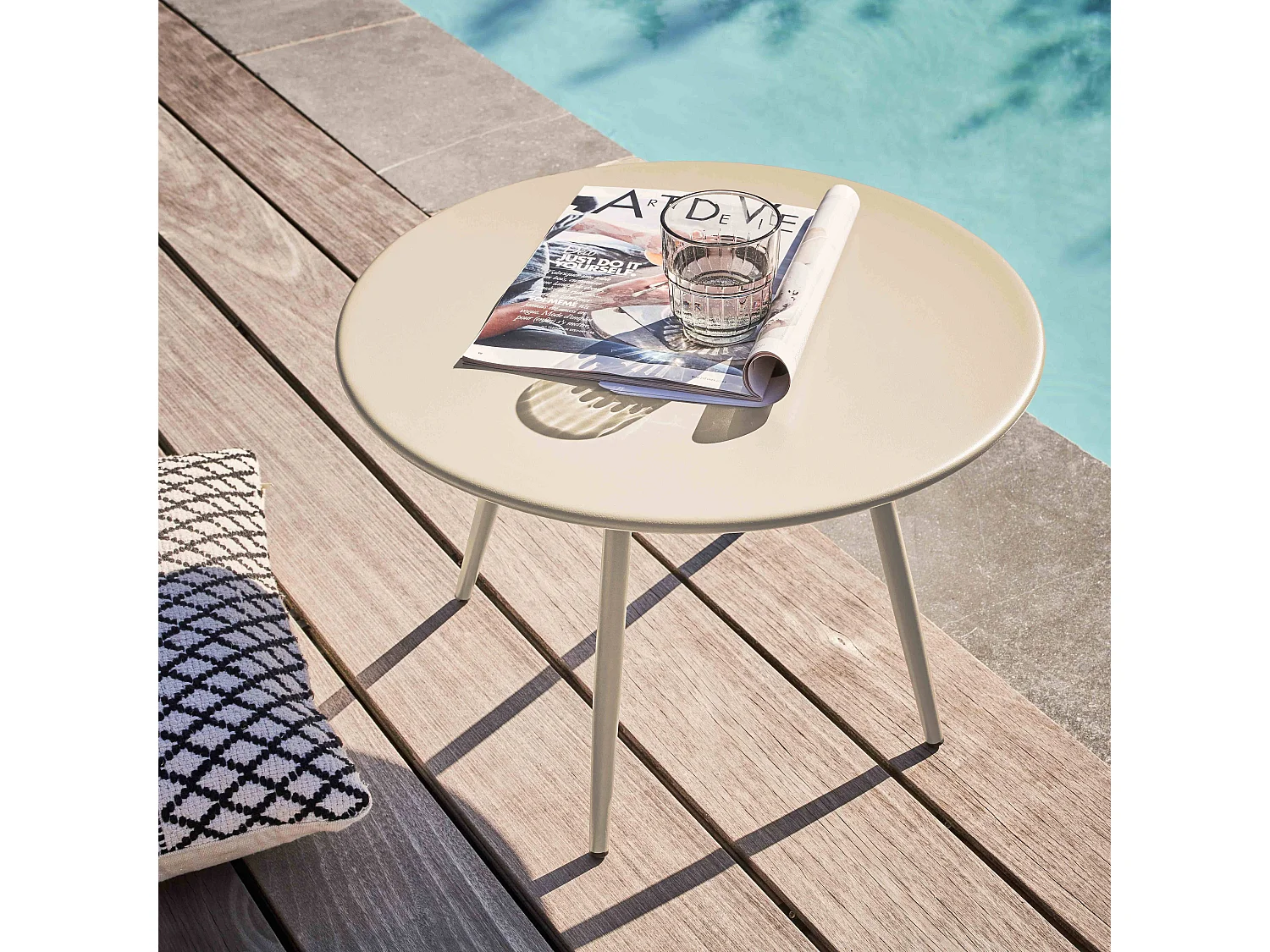 Table basse de jardin ronde en métal ivoire 50 cm - Palavas