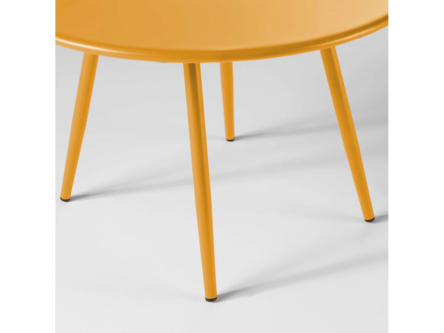 Table basse de jardin ronde en métal jaune 50 cm - Palavas