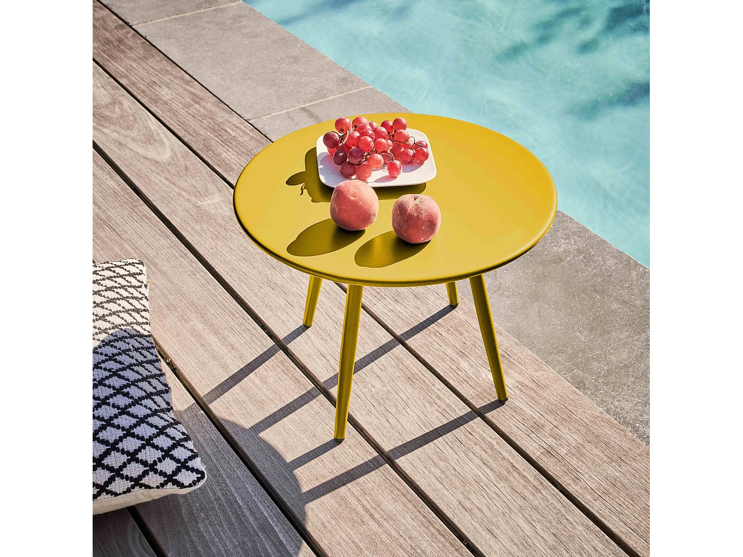 Table basse de jardin ronde en métal jaune 40 cm - Palavas