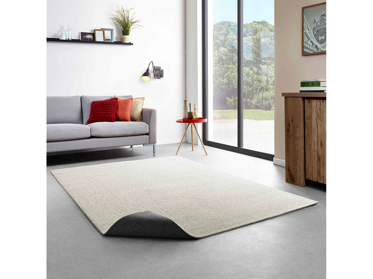 Tapis uni à poils longs en polypropylène 160 x 230 cm crème