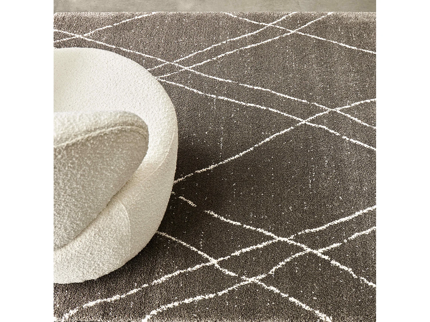 Tapis rectangulaire motif berbère gris anthracite 120 x 170 cm