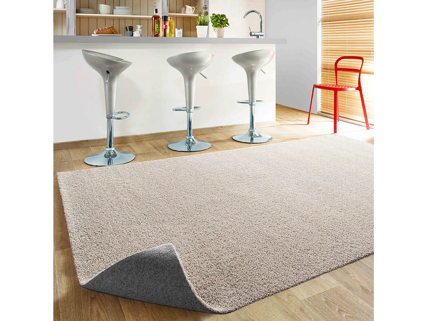 Tapis uni à poils longs en polypropylène 160 x 230 cm sable