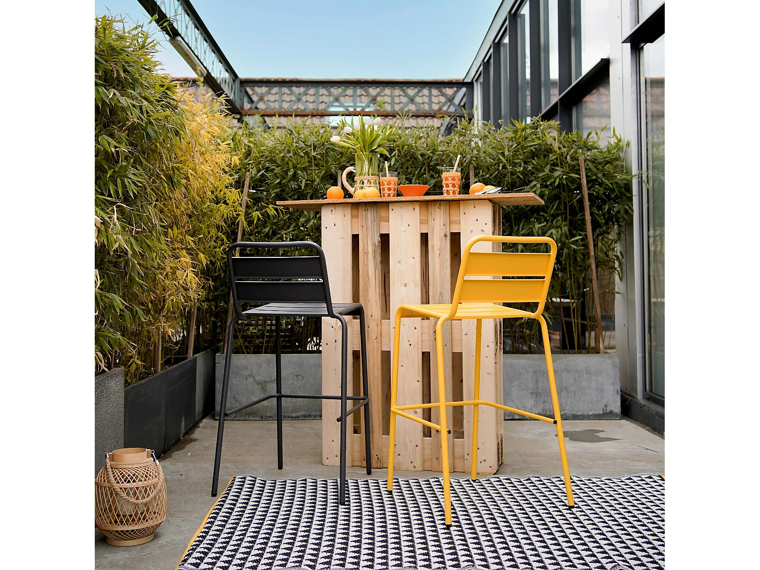 Chaise haute de jardin en métal jaune - Palavas