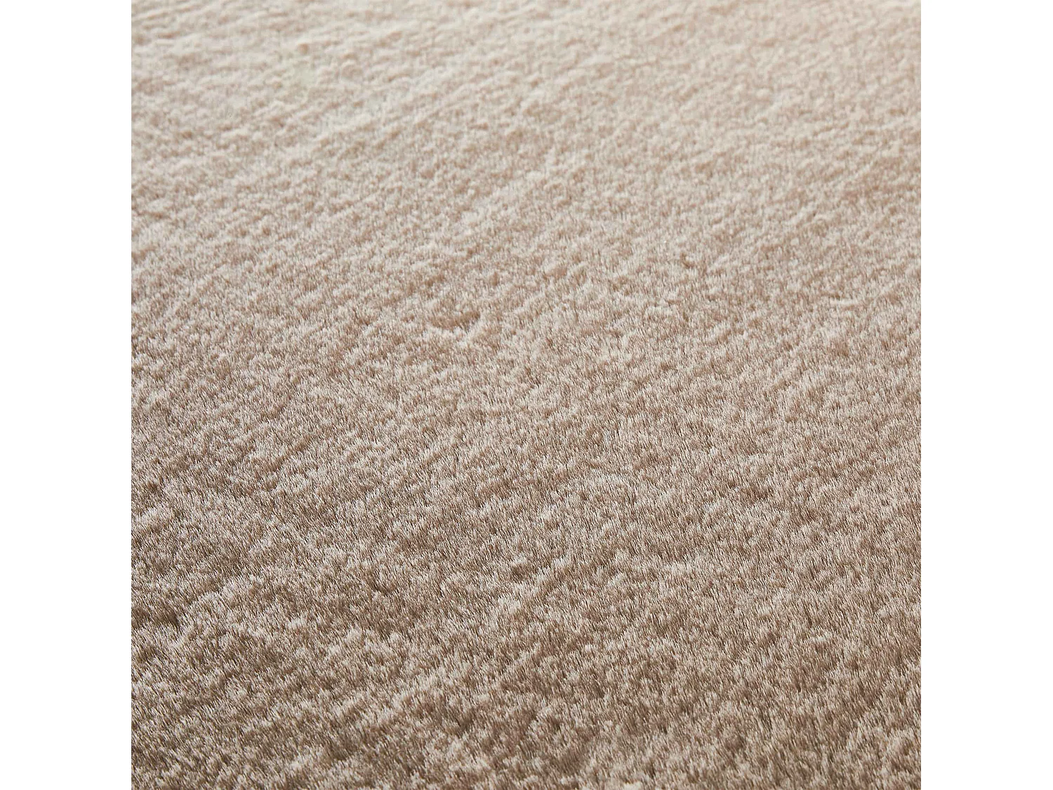 Tapis rectangulaire fausse fourrure beige 120 x 160 cm