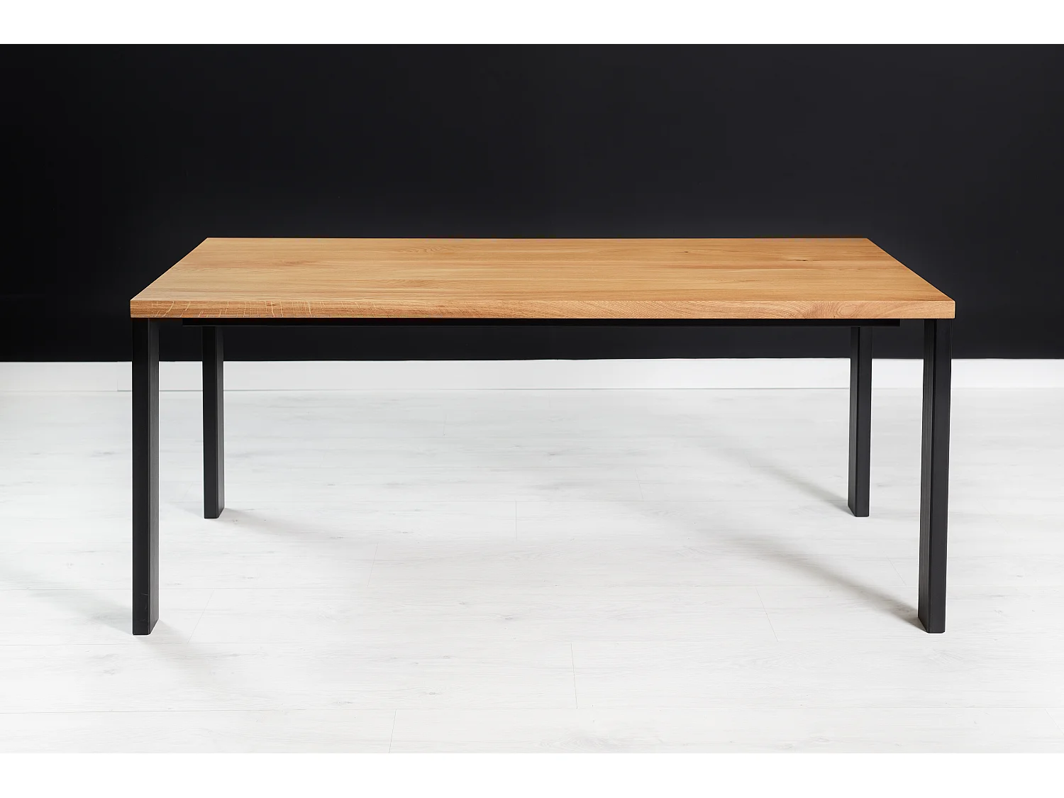 Ramme-Tisch aus Massivholz