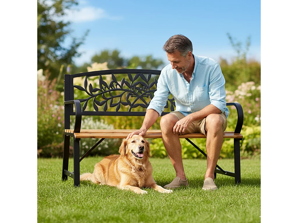 Czarna ławka ogrodowa REO z lakierowanym drewnem i stalowymi nogami szerokość 118 cm