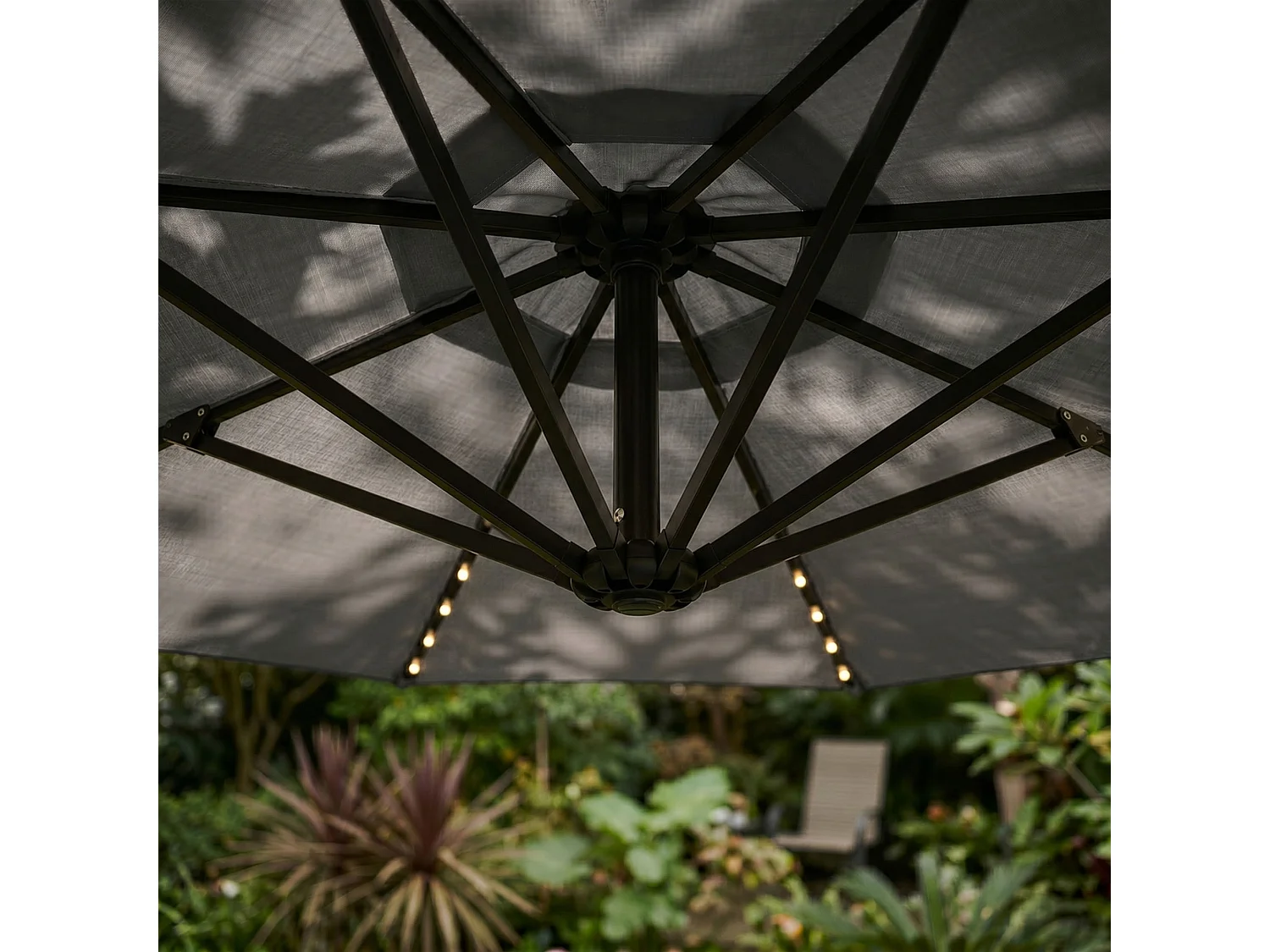 Tuinparasol MILIN met LED-verlichting / Zweefparasol Met Voet / Verstelbare Hoogte / UV-bescherming, Waterdicht / Donkergrijs / 300 x 300 x 245 cm