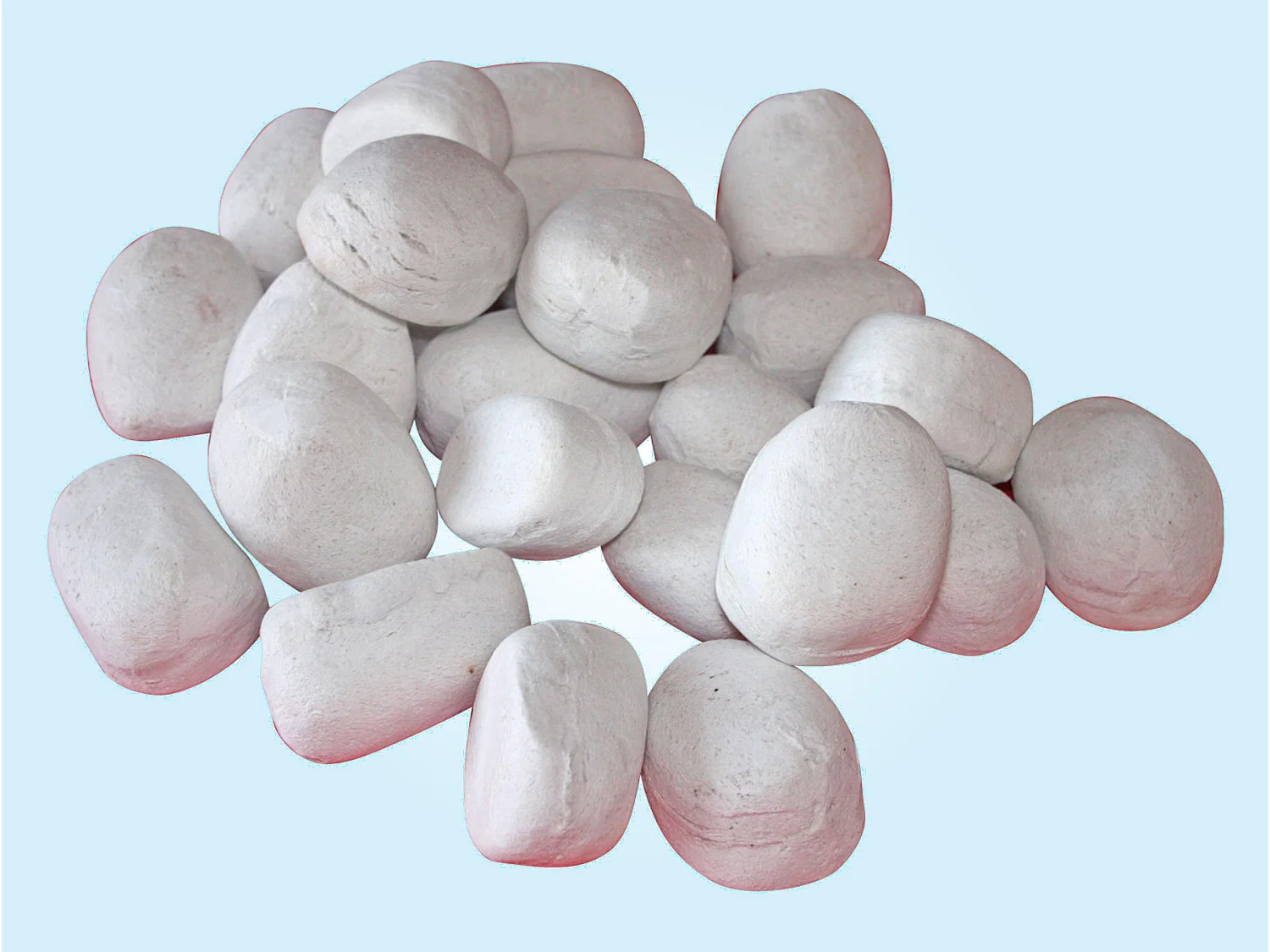 Piedras decorativas en blanco de fibra cerámica para chimenea. Pack de 24 uds