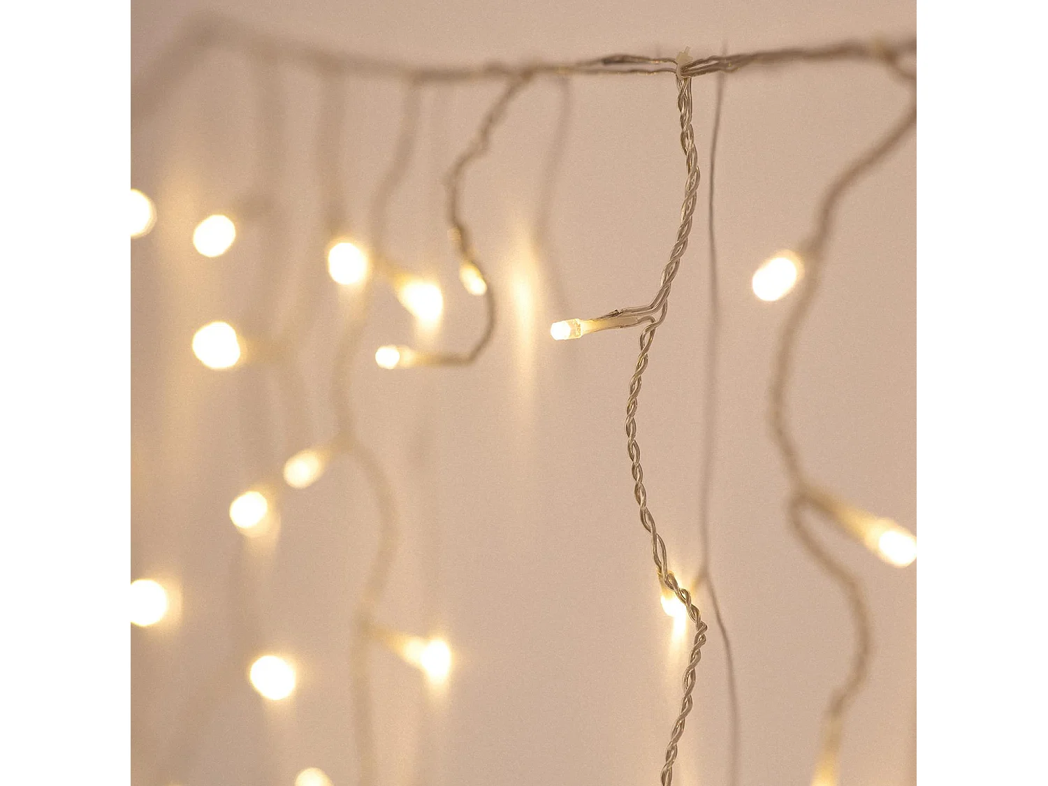 Tenda di Ghirlande LED per Esterni 6 m Trasparente Bianco Caldo 2700K