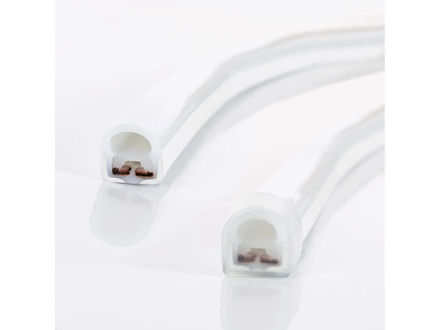 Gaine Néon LED Flexible Dimmable 7.5W/m 220V AC 120LED/m Semi-circulaire 180° Blanc Froid IP67 sur Mesure Coupe tous les 100cm 12 m