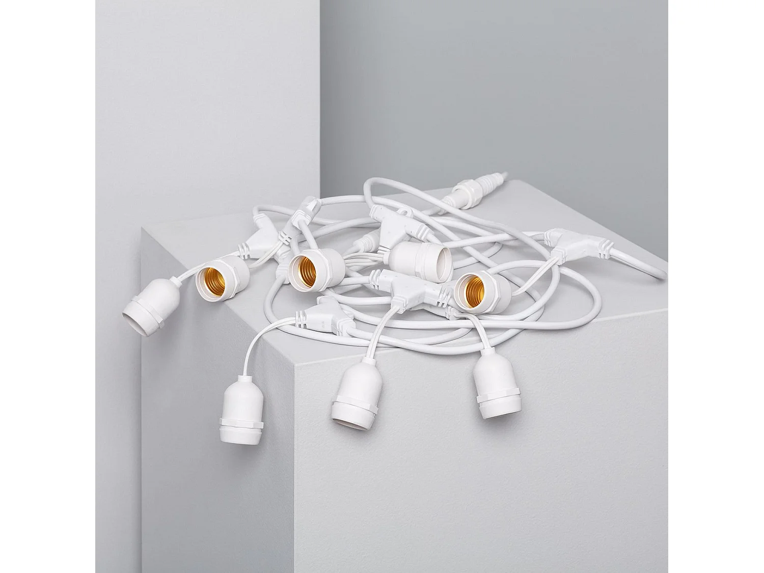 Ghirlanda per Esterni con 8 Portalampade E27 5.5m Bianco IP65 Bianco