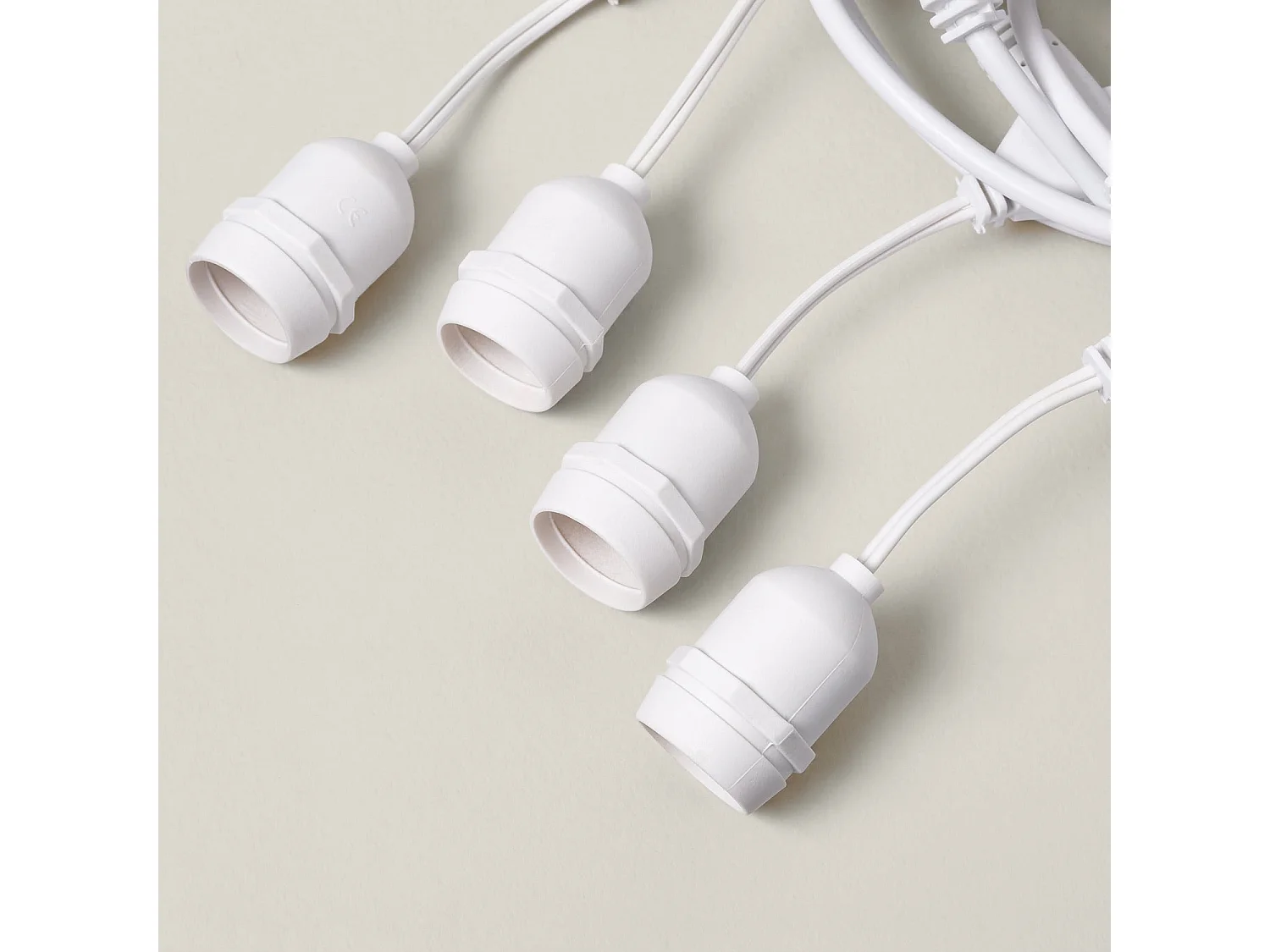 Ghirlanda per Esterni con 8 Portalampade E27 5.5m Bianco IP65 Bianco