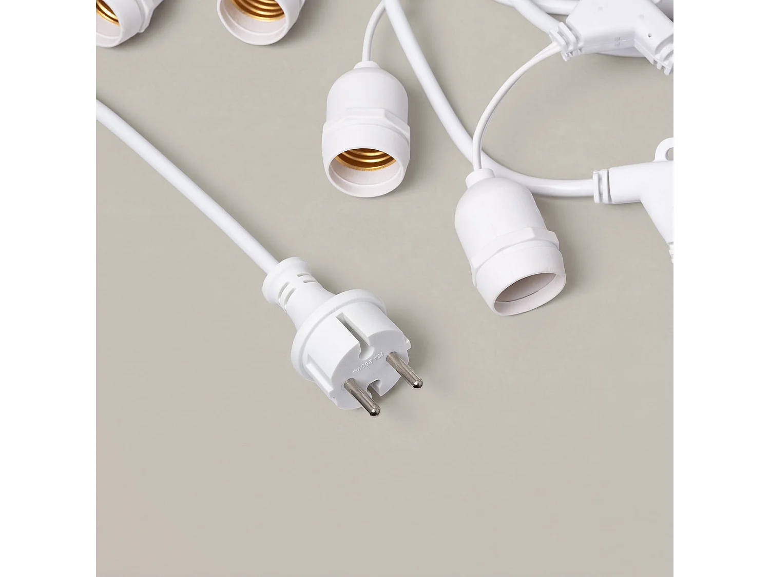 Ghirlanda per Esterni con 8 Portalampade E27 5.5m Bianco IP65 Bianco