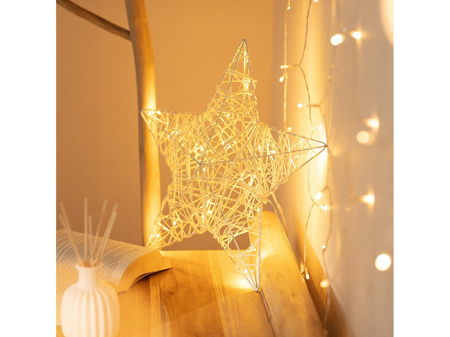 Stella con Ghirlanda di Luci LED Irawo 42x42 cm 3000K Bianco Caldo
