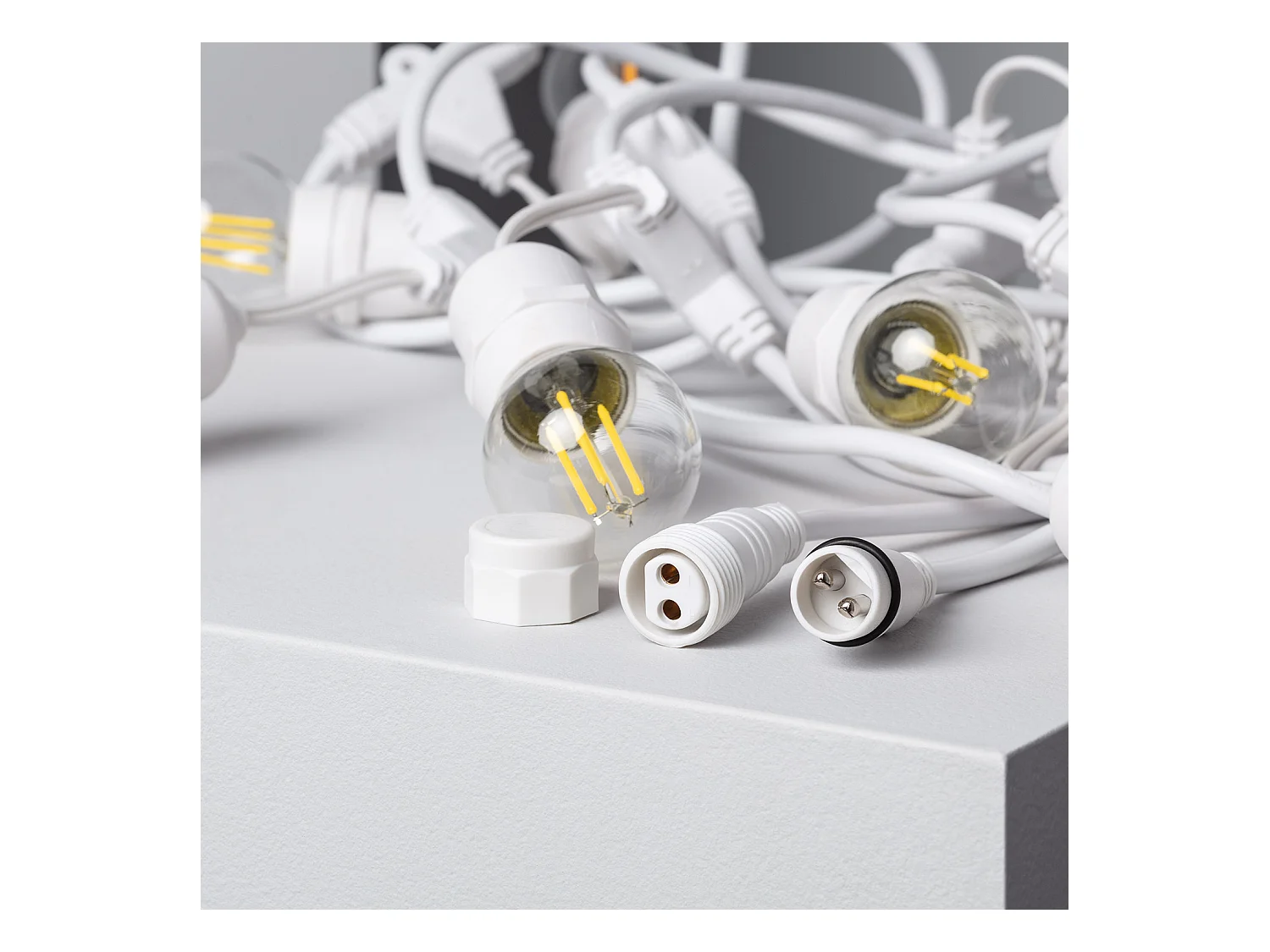 Kit Guirlande Waterproof 5.5m Blanche + 8 Ampoules LED E27 Filament 4W 4000K Blanc neutre