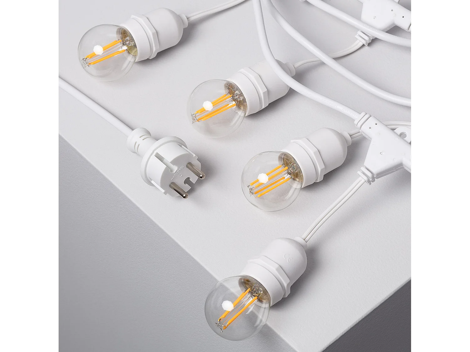 Kit Ghirlanda Waterproof 5.5m Bianco + 8 Lampadine LED E27 Filamento 4w 2700K Bianco Caldo