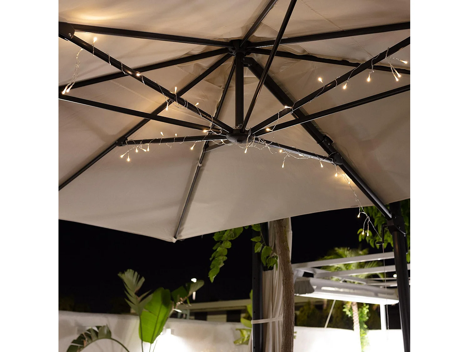 Guirlande LED Extérieure à Piles pour Parasol 2m  3000K Blanc chaud