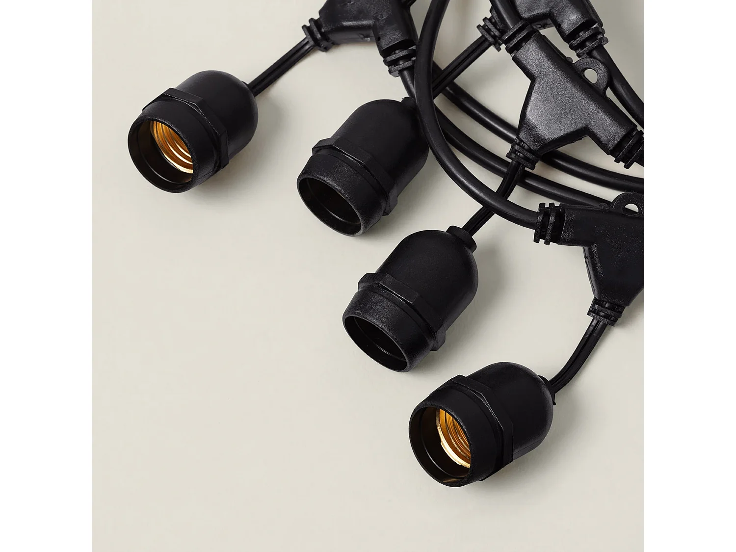 Ghirlanda per Esterni Waterproof con 8 Portalampade E27 5.5m Nero IP65 Nero