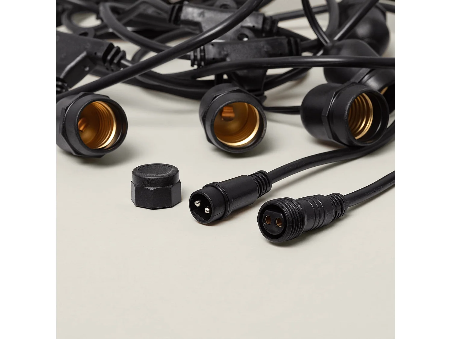 Ghirlanda per Esterni Waterproof con 8 Portalampade E27 5.5m Nero IP65 Nero