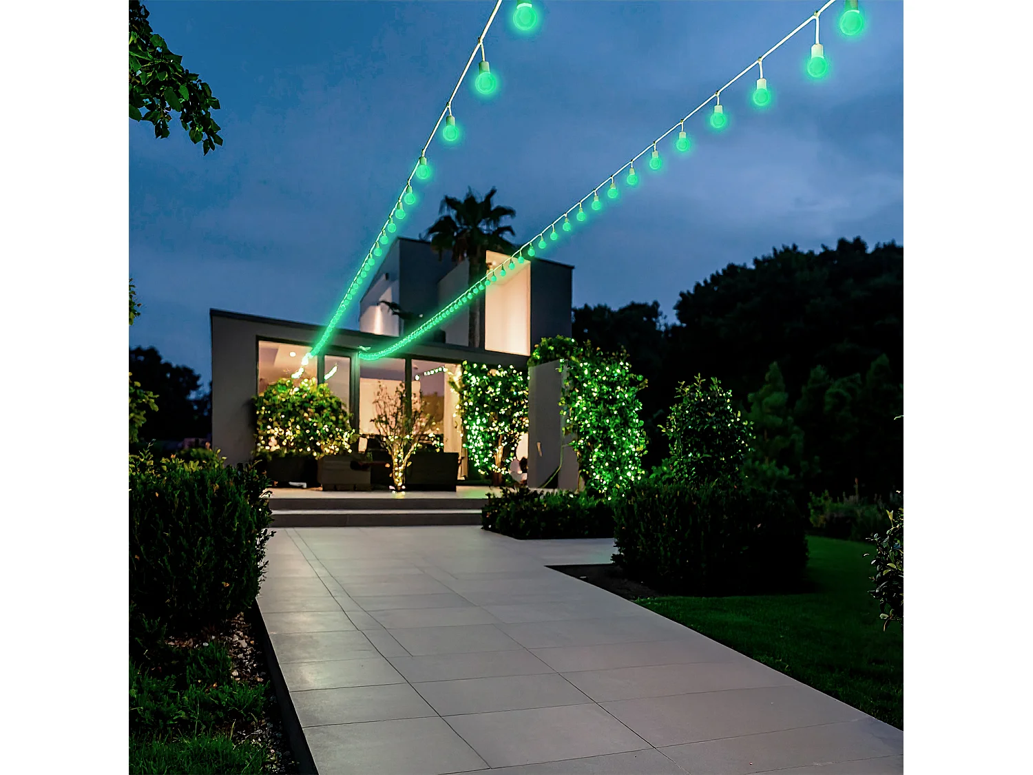 Kit Guirlande Waterproof 5.5m Blanche + 8 Ampoules LED E27 G45 3W de Couleurs  Vert