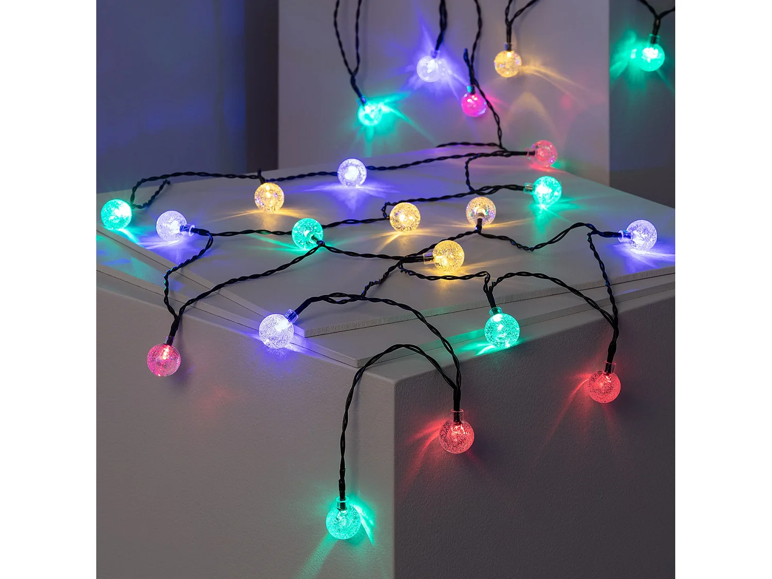 Ghirlanda LED Solare per Esterni 30 Sfere 5m RGB