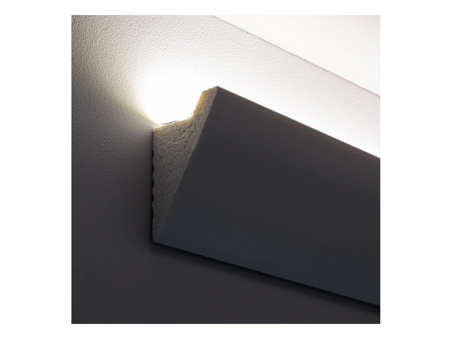 Moldura para Tira LED 2m Diagonal Modern Blanco