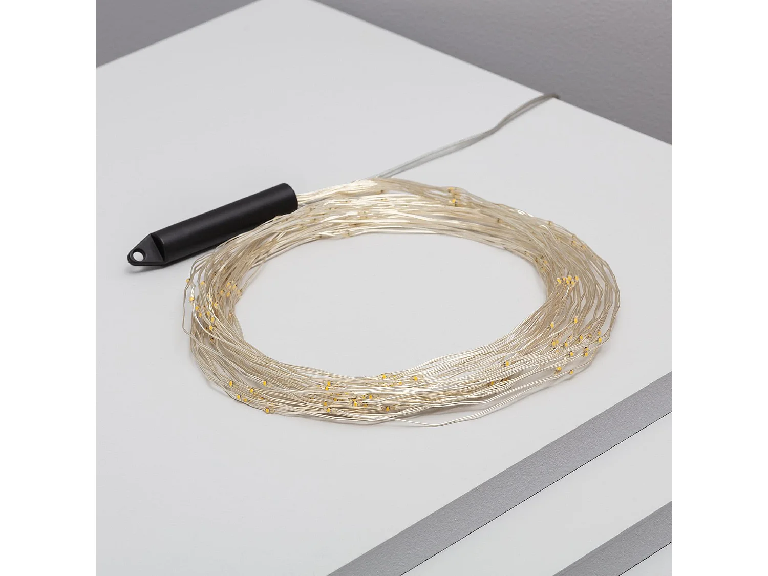 Ghirlanda Filo Metallico LED Jelendi 2m 3000K Bianco Caldo