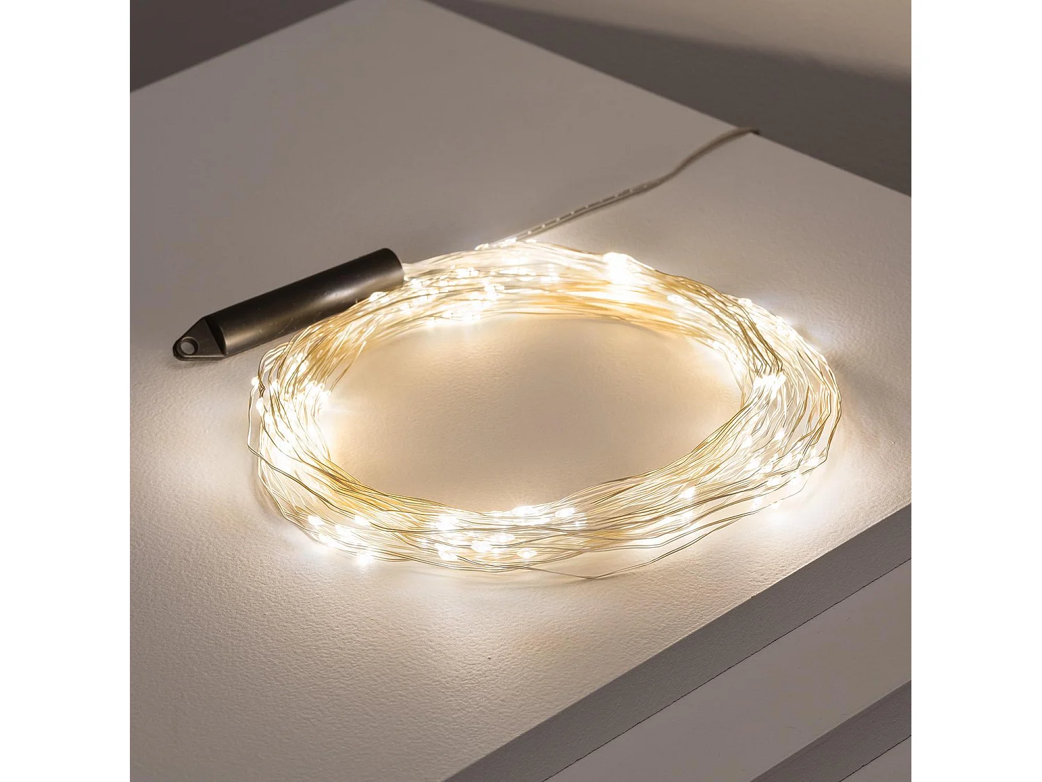 Ghirlanda Filo Metallico LED Jelendi 2m 3000K Bianco Caldo