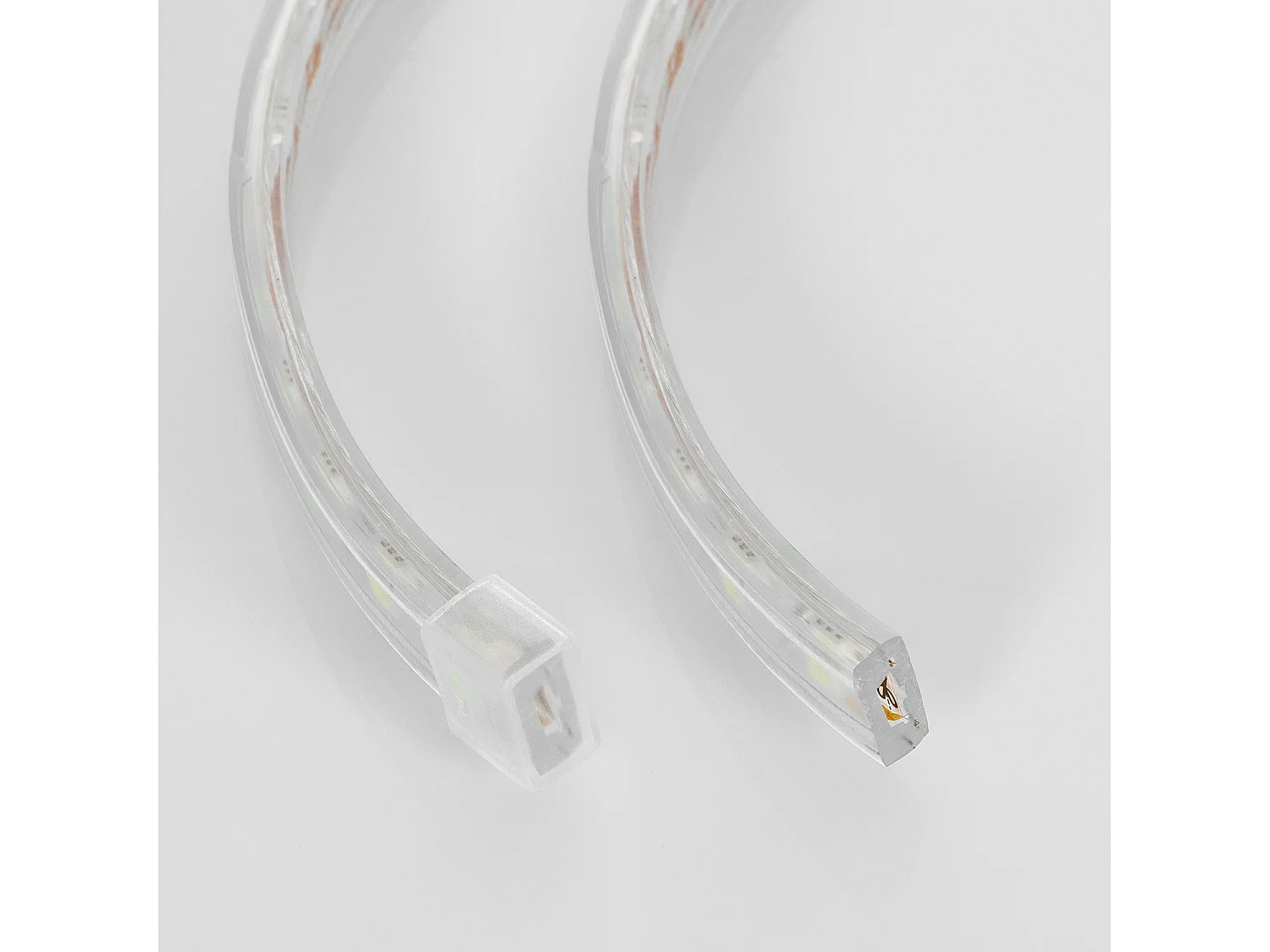 Tira LED 220V AC 60 LED/m Blanco Frío IP65 a Medida Ancho 14mm Corte cada 100 cm 15 m