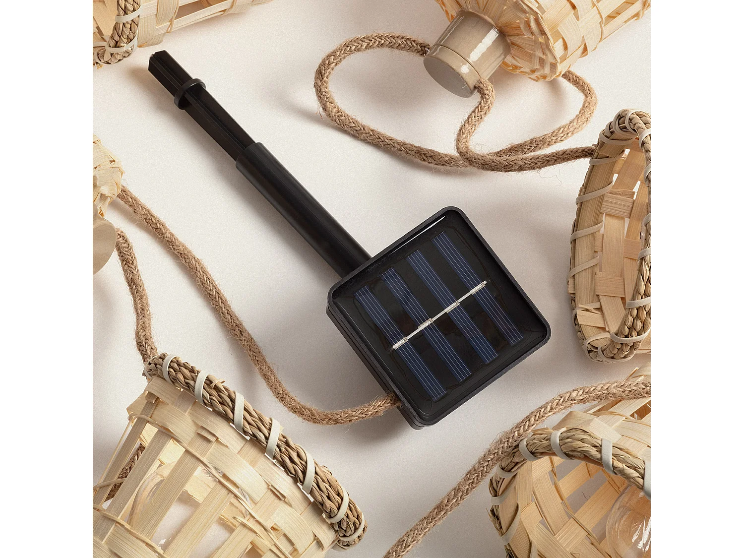 Ghirlanda LED Per Esterni con Batteria Baloo 7m Naturale