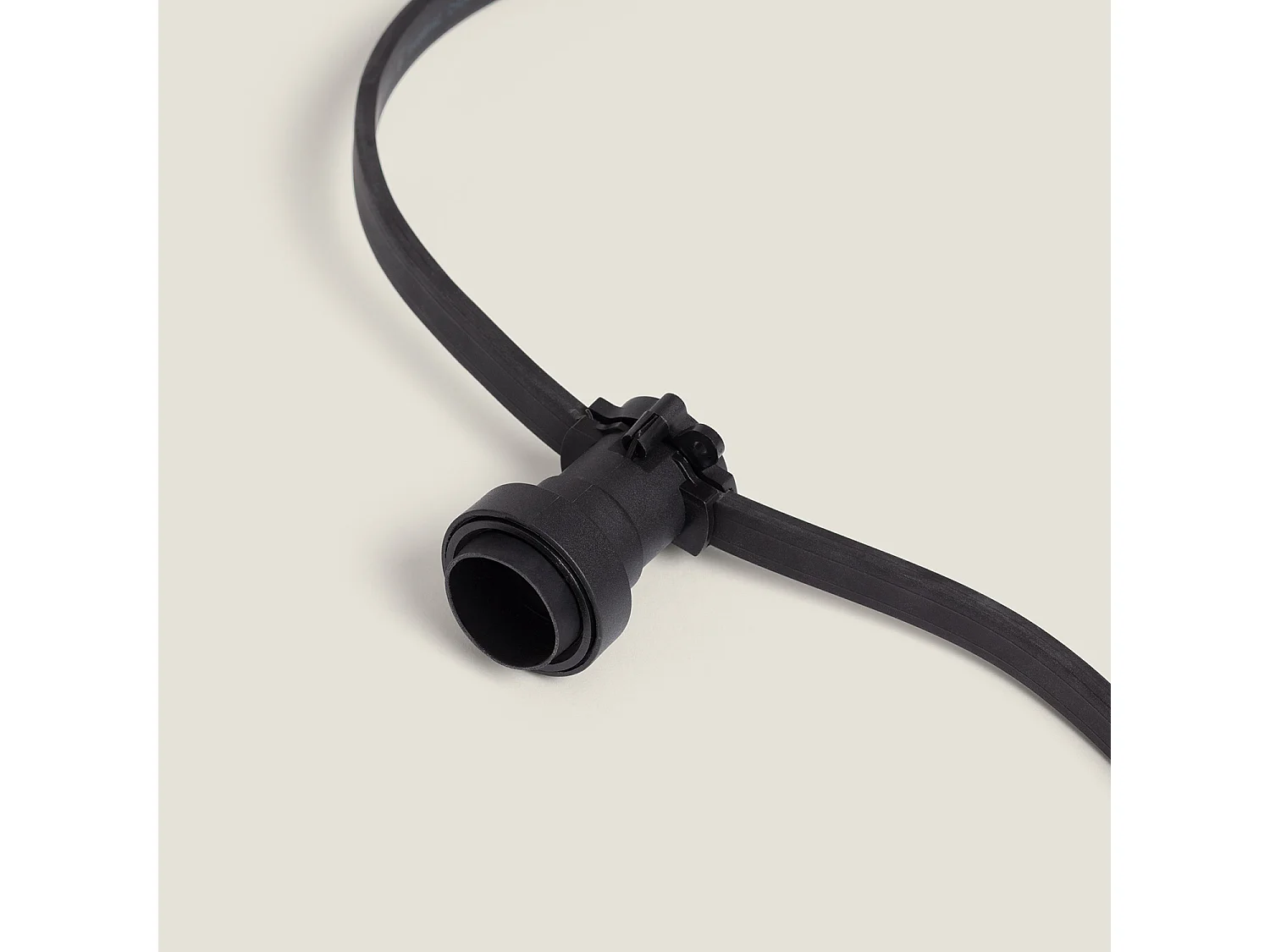 Guirnaldas para Exterior IP44 Cable Eléctrico Plano con Portalámparas E27 a Medida Negro 25 m