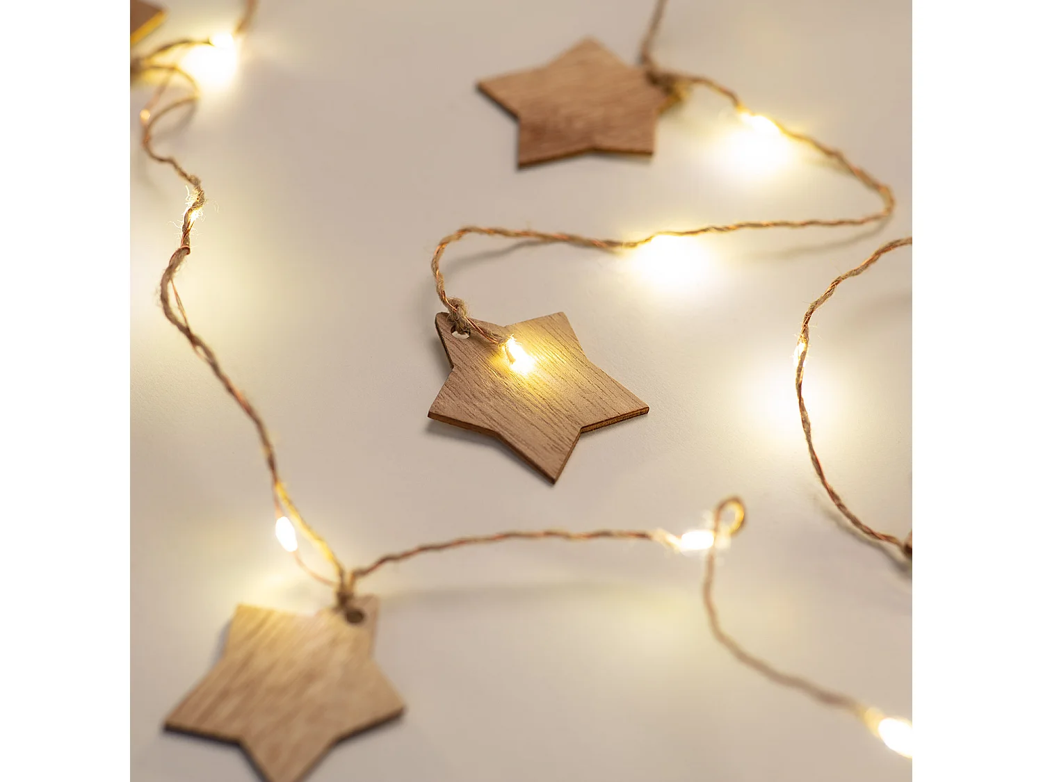 Ghirlanda di Luci LED Stella Legno a Pile 2.2m 3000K Bianco Caldo