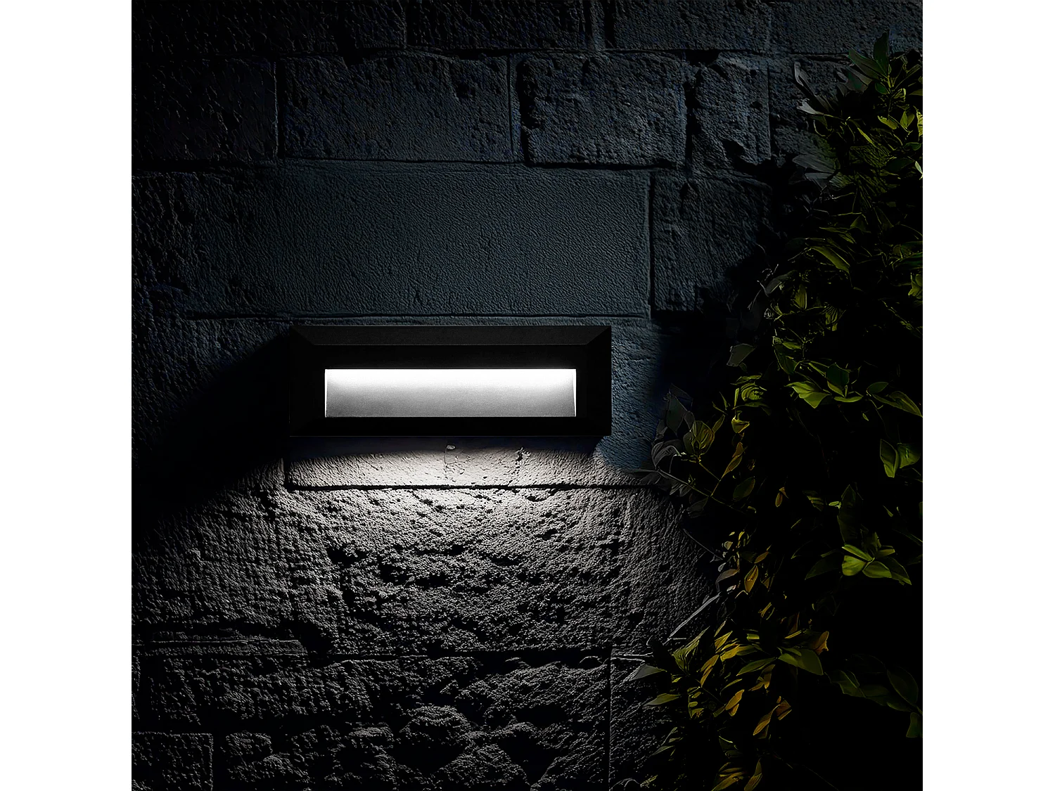 Balise LED Extérieure 2W En Saillie au Mur Rectangulaire Élide Noire  2700K Blanc chaud