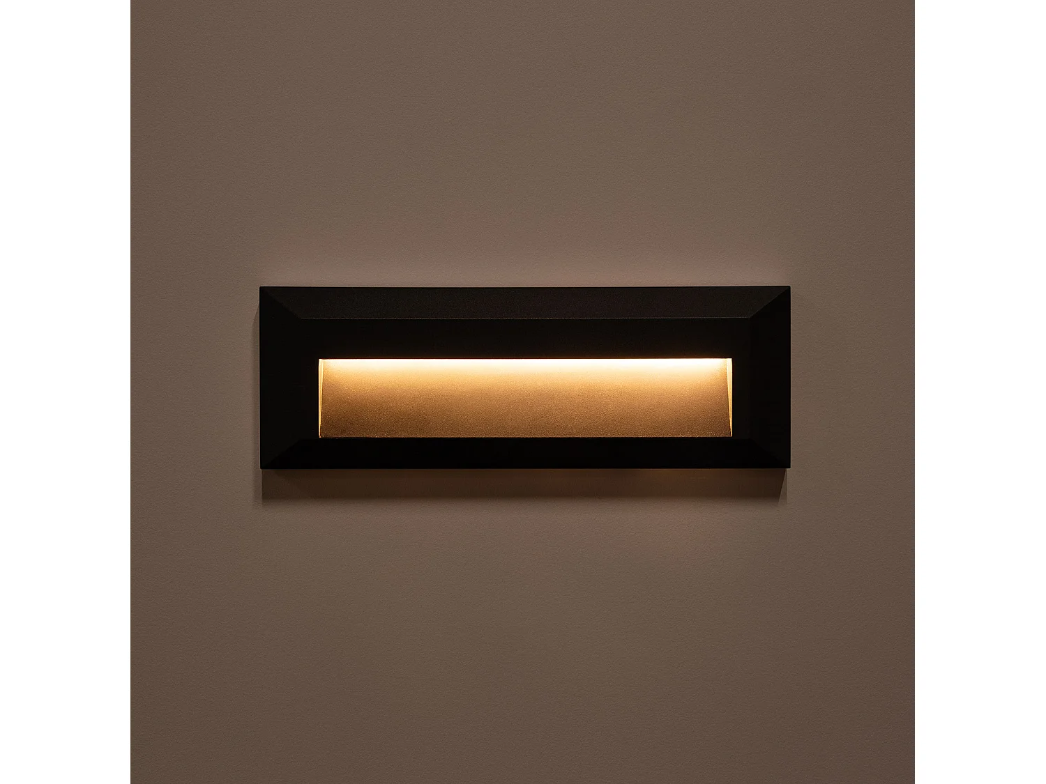 Balise LED Extérieure 2W En Saillie au Mur Rectangulaire Élide Noire  2700K Blanc chaud