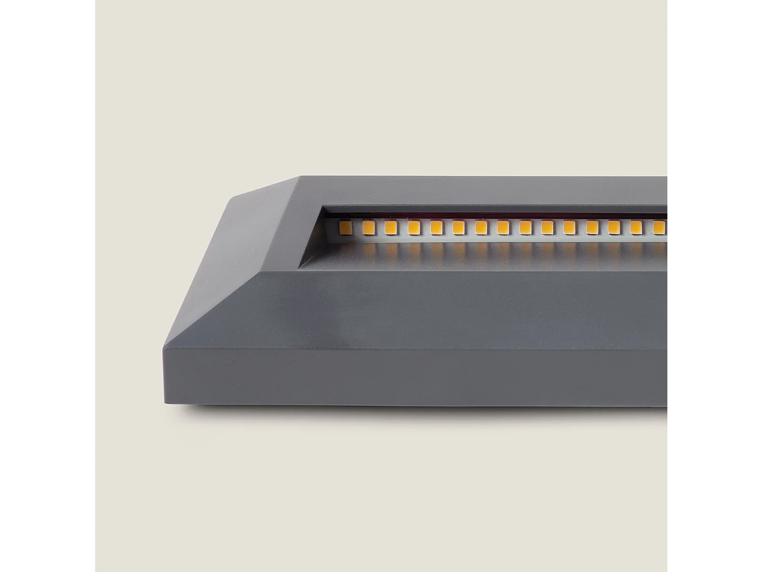 Balise LED Extérieure 2W En Saillie au Mur Rectangulaire Élide Noire  2700K Blanc chaud