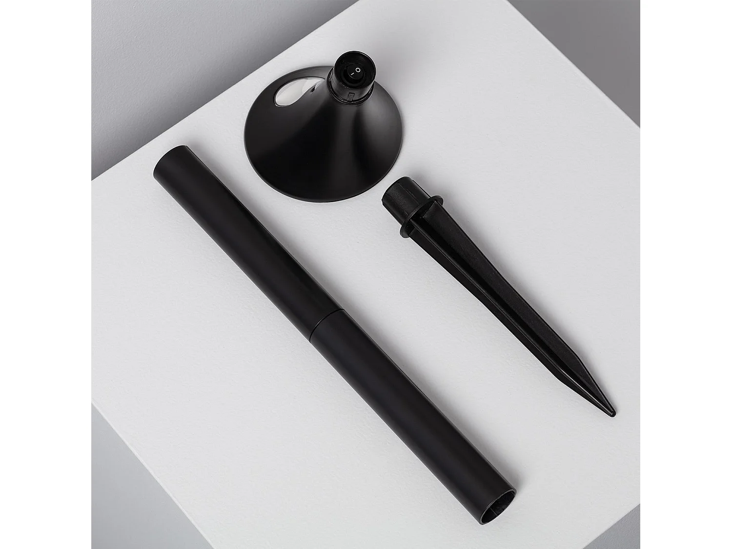 Pack 2 Balises LED Solaire Extérieure sur Piquet 60cm avec Détecteur de Présence PIR  6000K Blanc froid